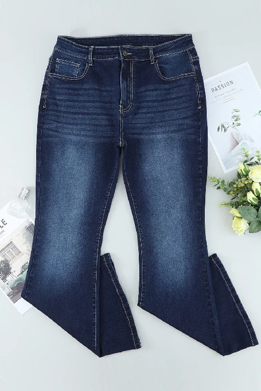 Exquisite Tailoring Plus Size Mid-Rise Waist Flare Jeans