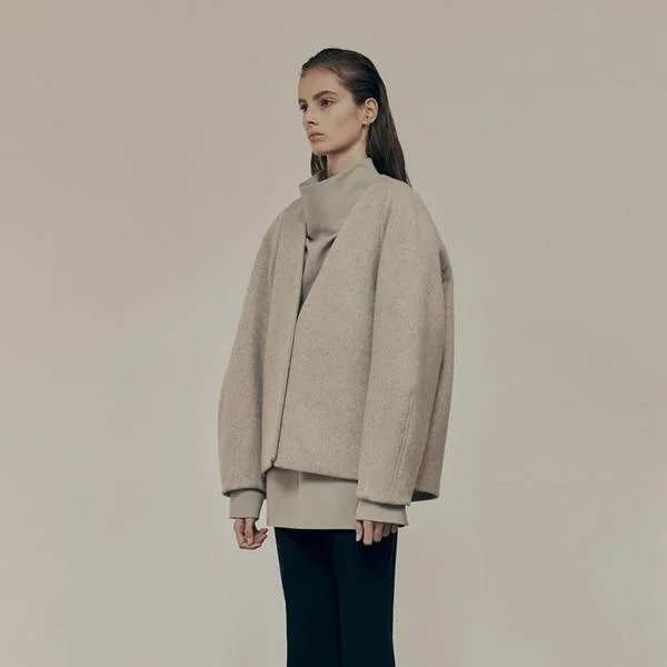 Short Design Winter Fashion Casual V-neck Collar No Deduction Solid Color All-match Short Top Coat Short Design Winter Fashion Casual V-neck Collar No Deduction Solid Color All-match Short Top Coat