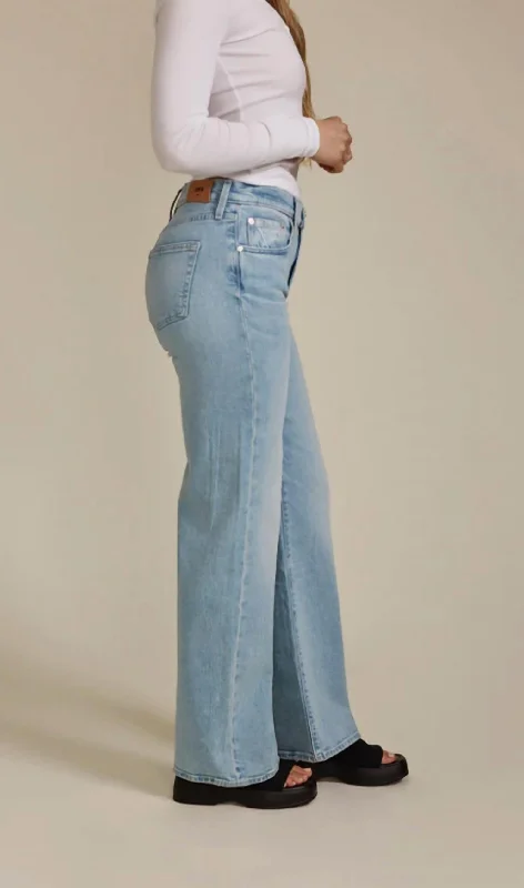 Elegant Fit Marli Wide Leg Jeans In Crosby
