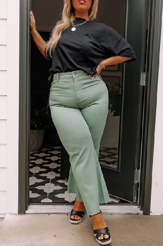 Celebrity Style The Adriana High Waist Wide Leg Jean in Pear Curves