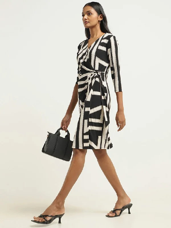 Outdoor Trend Wardrobe Ivory Striped Dress