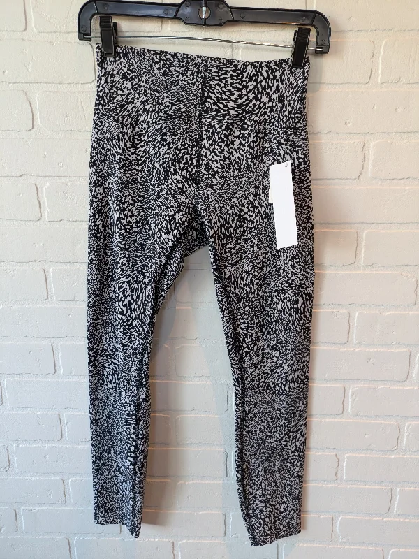 Sports And Leisure Athletic Leggings By Lululemon In Black & White, Size: 4