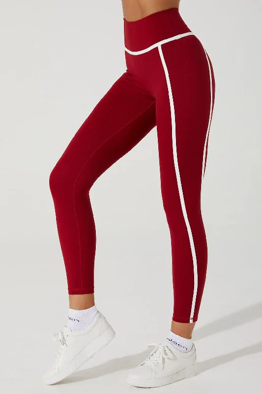 Wandering freely Ludic Legging - Viva Magenta