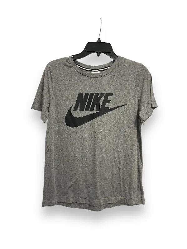 British Style Athletic Top Short Sleeve By Nike Apparel In Grey, Size: Sp