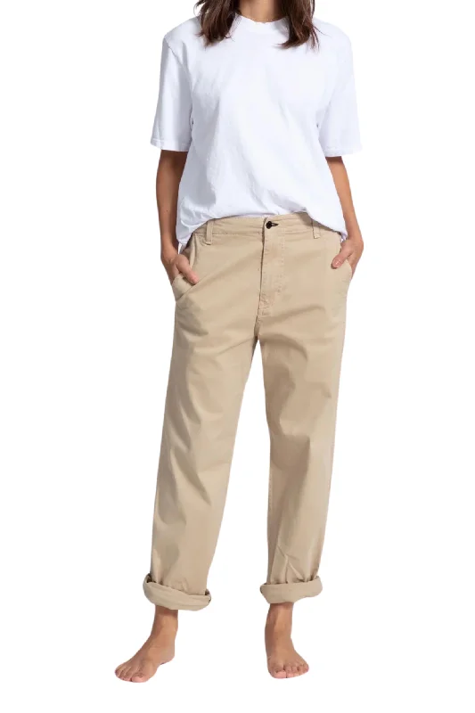Elegant Design Chino Twill Pant in Khaki