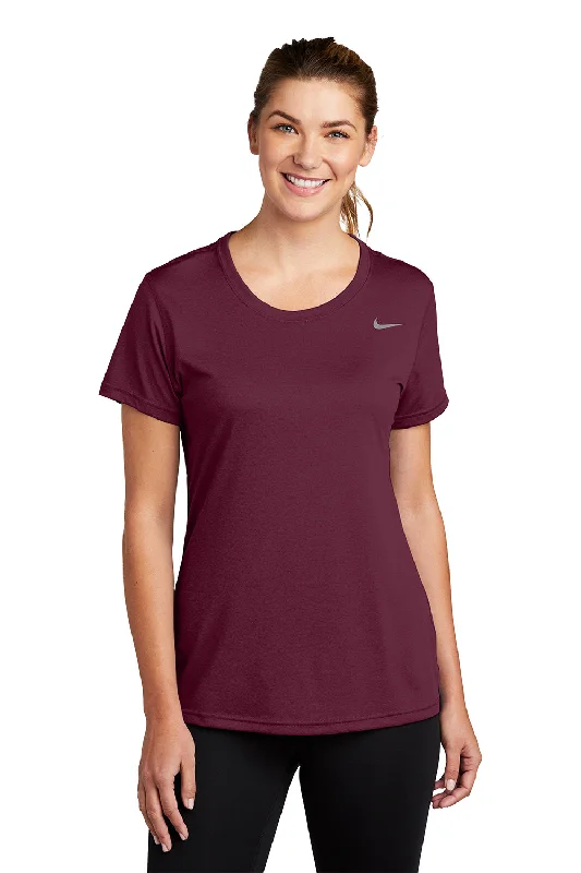 Elegant Wear Nike Womens Team rLegend Dri-Fit Moisture Wicking Short Sleeve Crewneck T-Shirt - Deep Maroon Elegant Wear Nike Womens Team rLegend Dri-Fit Moisture Wicking Short Sleeve Crewneck T-Shirt - Deep Maroon