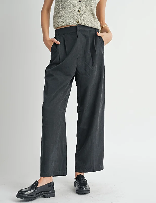 Light And Breathable Olivia Black Pleated Trousers