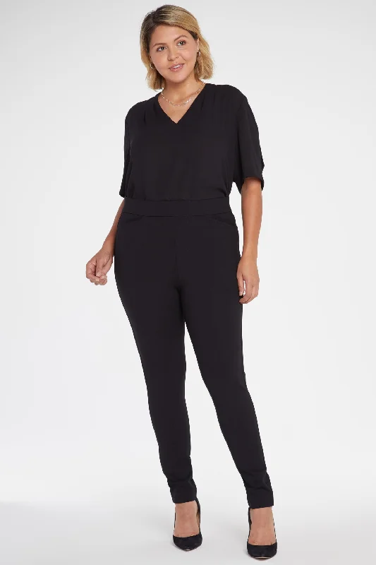 Easy Wear Chic Pull-On Legging Pants In Plus Size - Black