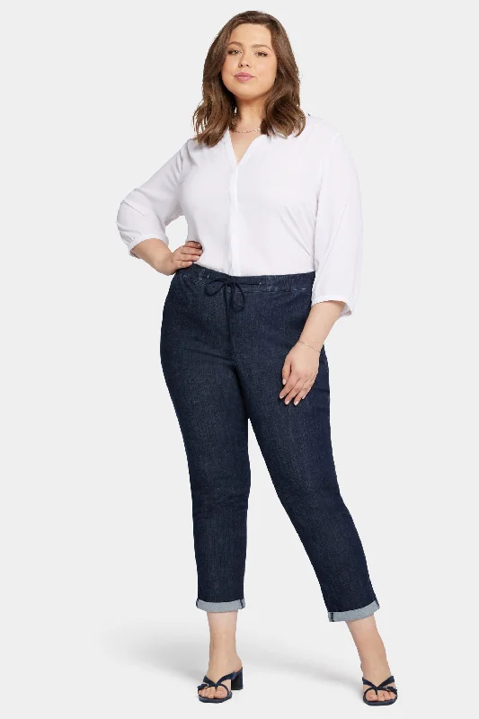 Relaxed Fashion Slim Jogger Ankle Pants In Plus Size - Lightweight Rinse