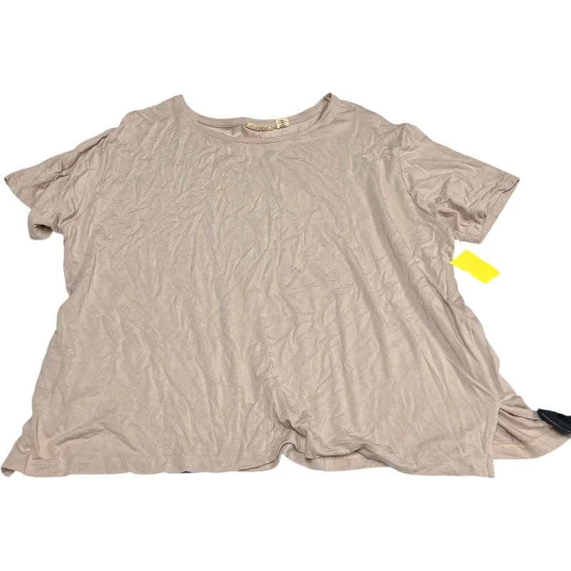 Top Short Sleeve By Christian Siriano In Beige, Size: 1x