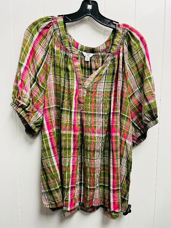 Elegant Style Top Short Sleeve By Crown And Ivy In Green & Pink, Size: 3x