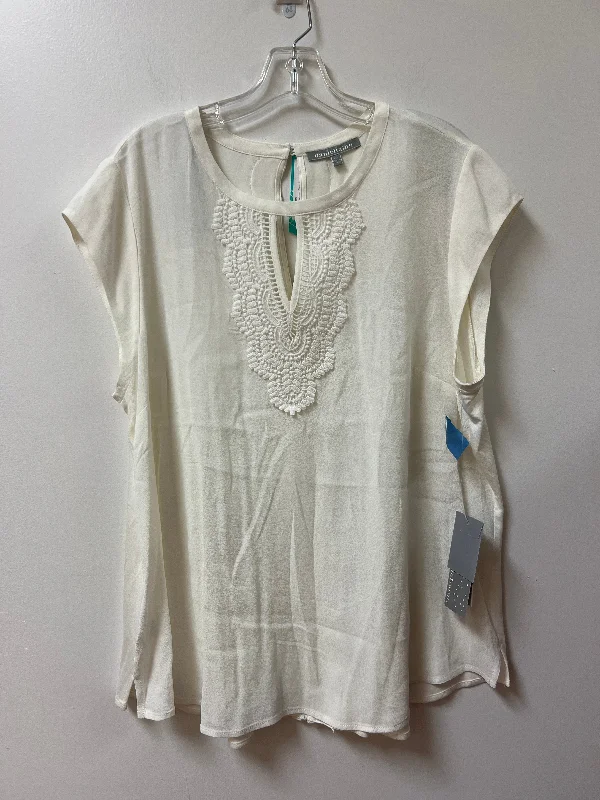 Classic Retro Top Short Sleeve By Daniel Rainn In Cream, Size: 2x