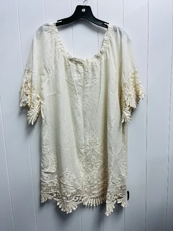 Comfortable Fashion Looks Top Short Sleeve By Indigo Soul In Cream, Size: Xl
