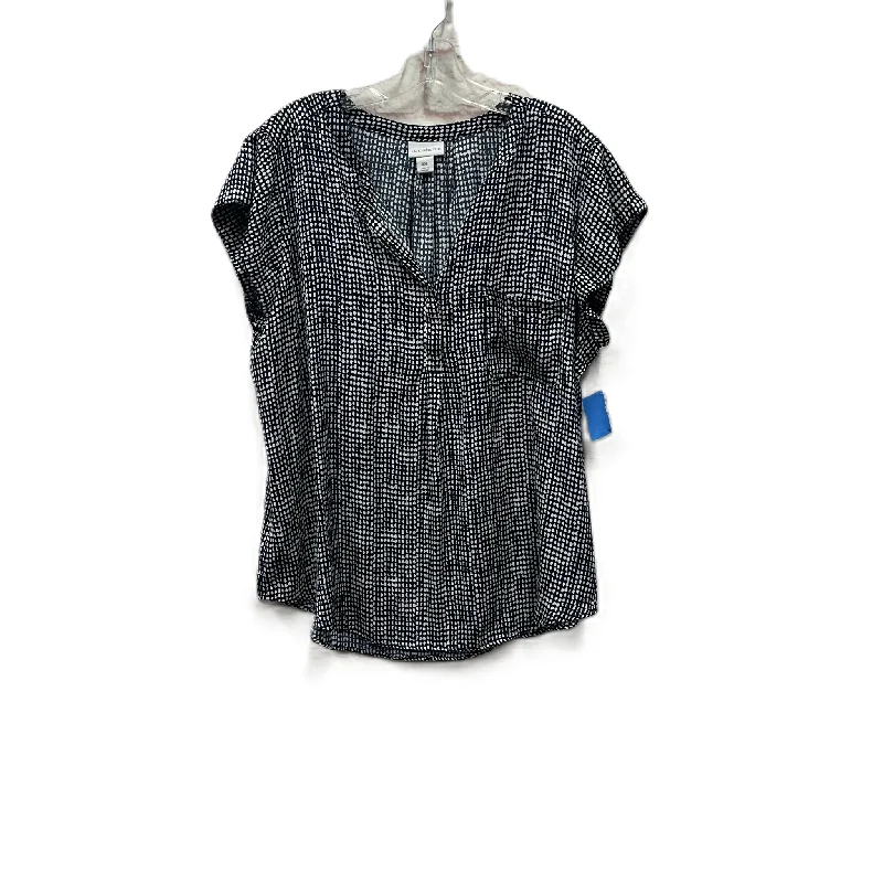 Trendy Items Top Short Sleeve By Liz Claiborne In Blue & White, Size: 1x