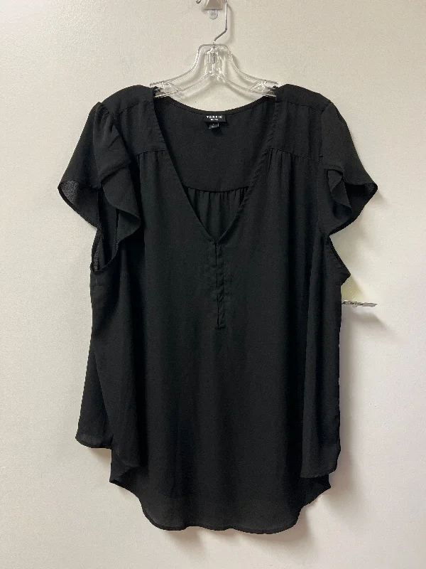 Top Short Sleeve By Torrid In Black, Size: 2x