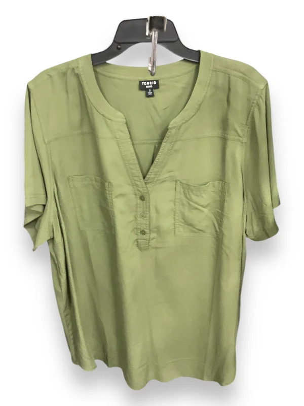 Street Fashion Top Short Sleeve By Torrid In Green, Size: 3x