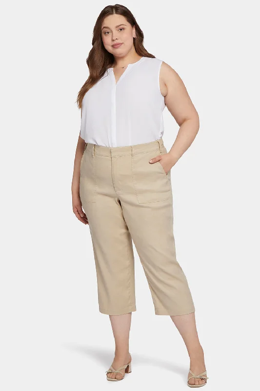 Leisure Travel Utility Pants In Plus Size - Feather