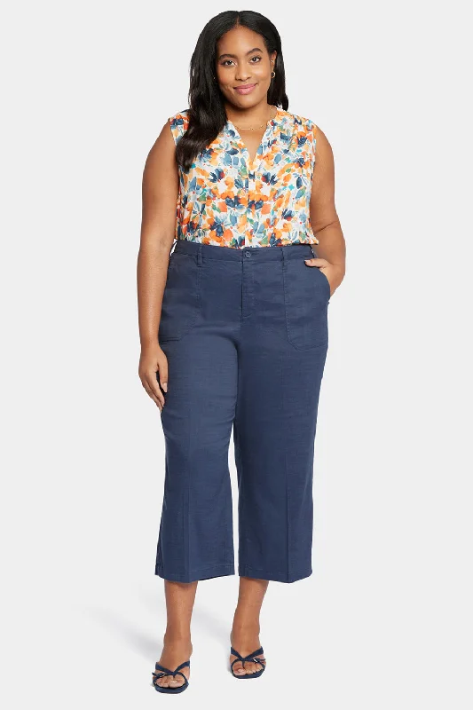 Customized Version Wide Leg Cargo Capri Pants In Plus Size - Oxford Navy