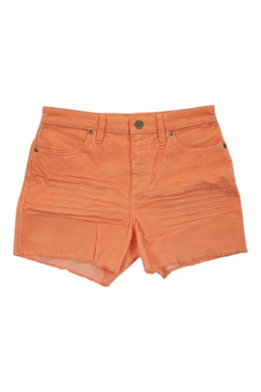 coral:#f4eade