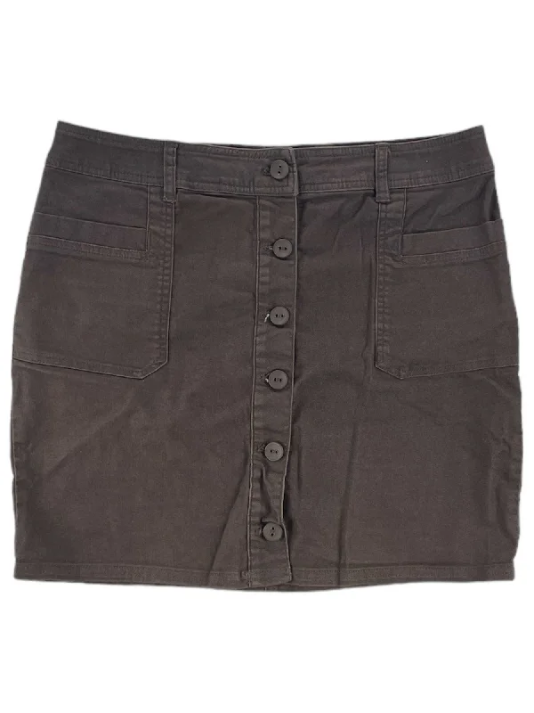 brown:#795548